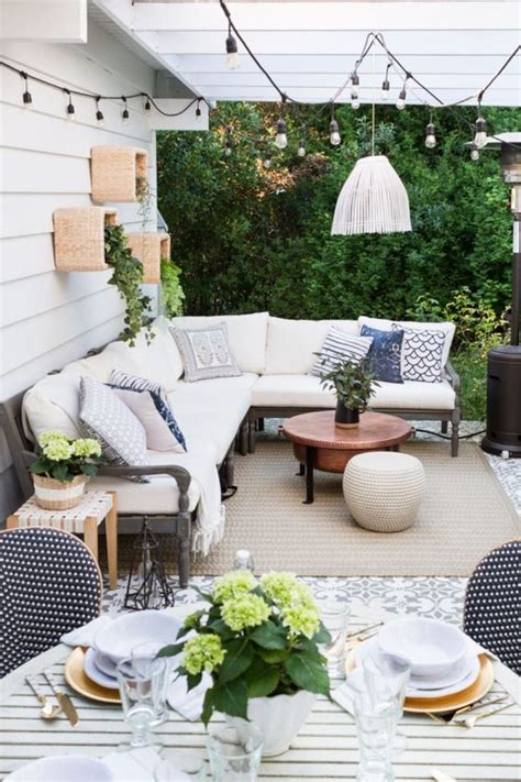 Less time cleaning and more time relaxing out on the patio or heading to the lake! Summer Outdoor Decor Ideas For A Sunny Afternoon ...
