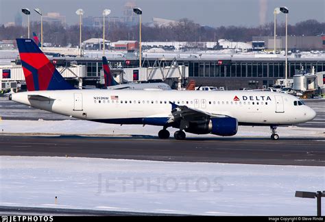 N353nw Airbus A320 212 Delta Air Lines Steve Rinde Jetphotos