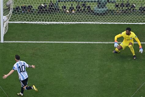 copa mundial de la fifa catar 2022 arabia saudita gana 2 a 1 a argentina galería fotográfica
