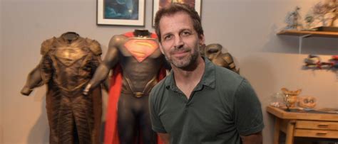 Zack snyder's justice league is so fragmented that it could've been titled 32 short films about the justice league. it often makes momentous promises or sets up seemingly important relationships which it promptly forgets. Director Zack Snyder's 'Justice League' Movie Cut ...