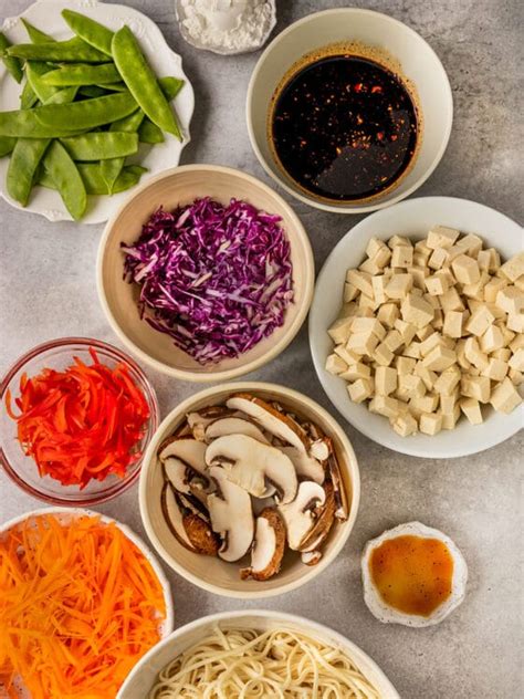 This link is to an external site that may or may not meet accessibility guidelines. Vegan Vegetable Lo Mein with Tofu | ShortGirlTallOrder