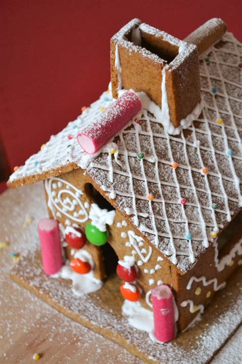 Swedish Gingerbread House and Pepparkakor | Gingerbread house, Gingerbread, Make a gingerbread house