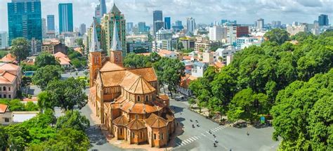If you are moving to ho chi minh city it is important to understand the neighbourhoods. District 1 and the Ho Chi Minh City Golf Holiday