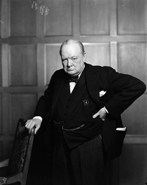 Heres The Real Reason Winston Churchill Is Grumpy On The £5 Note
