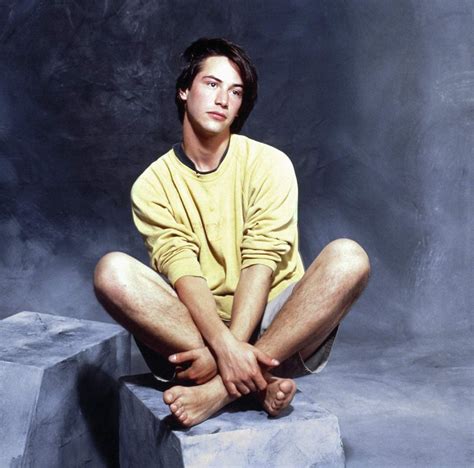 Keanu Reeves Showing Off His Leg Hair In The 90s Rphotoshopbattles