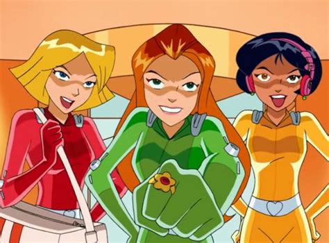 Pin By Aischa On Totally Spies Totally Spies 00s Cartoons Cartoon