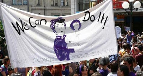 Daily News Swiss Women Demand Equality