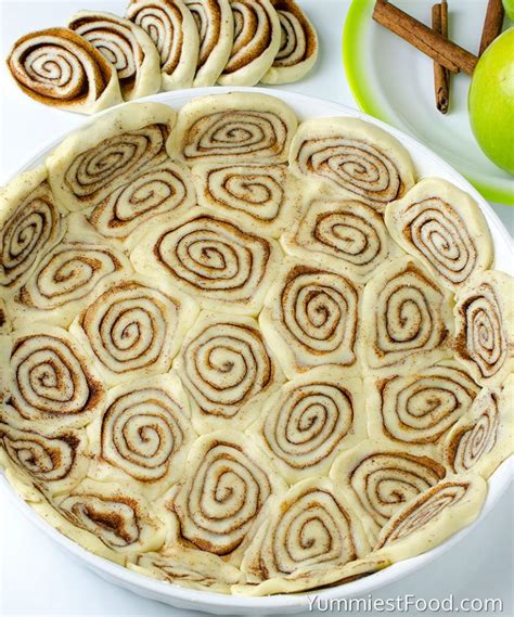 Cinnamon Roll Apple Pie Recipe From Yummiest Food Cookbook