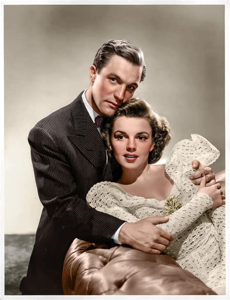 Judy Garland A Gene Kelly In The Musical Film For Me And My Gal 1942
