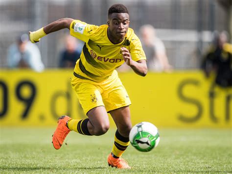 Profile page for borussia dortmund player youssoufa moukoko. Ricken lobt BVB-Juwel Moukoko: "Total klar im Kopf"