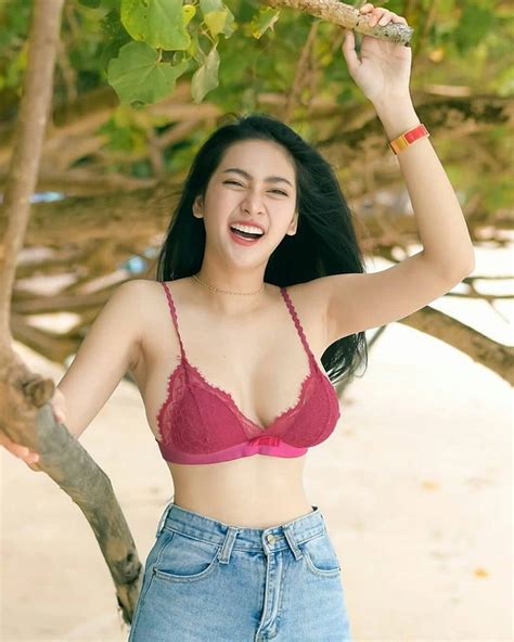 Indonesia Bikini Pantai Model Pakaian Perempuan Wanita Berlekuk