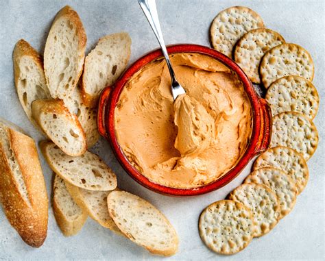 The Best Cheddar Cheese Spread