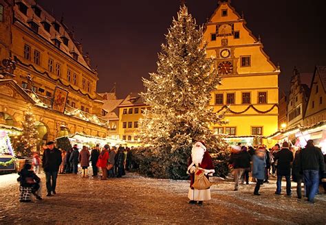 Rothenburg şehir duvarları yakınında, 3 yıldızlı, restoran olan otel. Rothenburg ob der Tauber - Weihnachtsmarkt