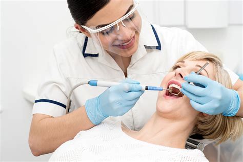 Suspecting Oral Works From Dentist To Set Healthy Smile