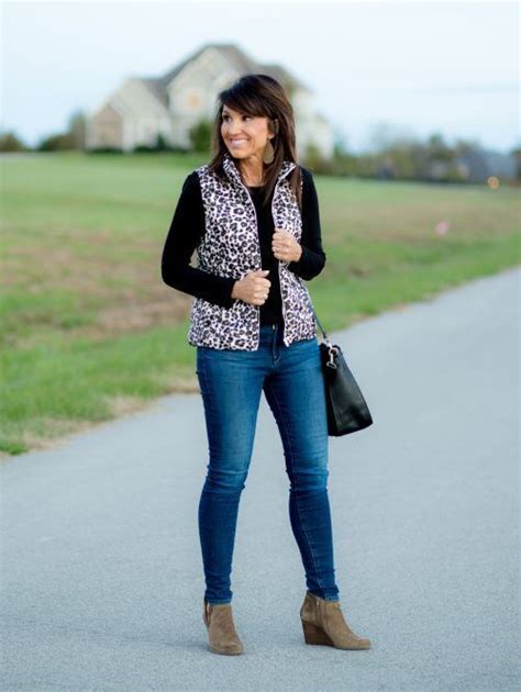 26 Days Of Fall Fashion For Women Over 40 Cyndi Spivey In 2020 Fall Fashion Trends Fall