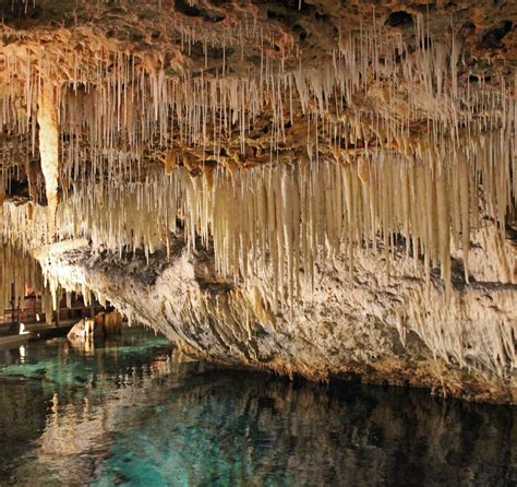 Explore Crystal Cave Bermudas Subterranean World Crystal Caves