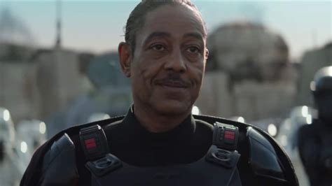 Who Plays Moff Gideon On The Mandalorian Giancarlo Esposito Joins Star