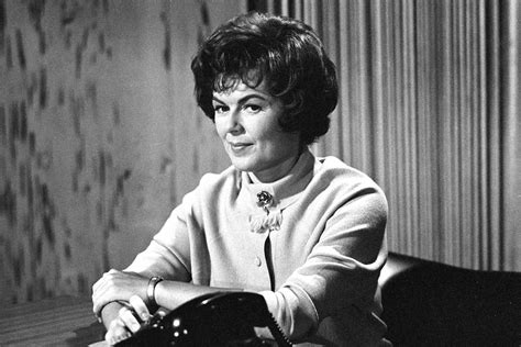 Barbara Hale Dead Perry Mason Actress Dies At 94