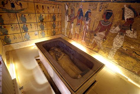 tut tomb may conceal egypt s lost queen new evidence headed to japan for analysis the japan times