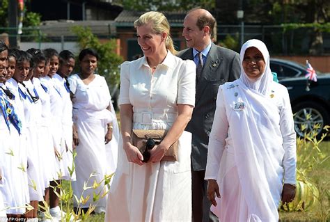 Prince Edward And Sophie Wessex Visit Sri Lanka In Tour Daily Mail Online