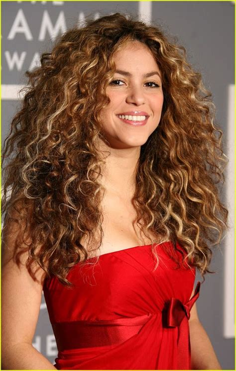 Shakira Shakira Sexy Curly Hair Styles Natural Hair Styles Biel Biracial Hair Blonde Hair