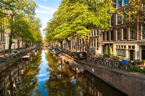 Travel Guide to Amsterdam during Spring