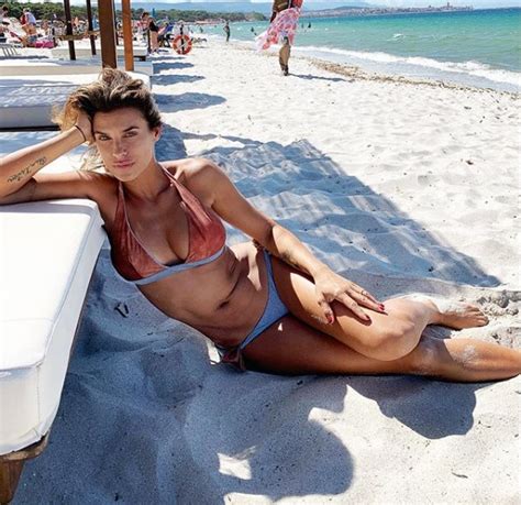 Elisabetta Canalis Sexy E Rovente In Bikini Sotto Il Sole Se Quel My Xxx Hot Girl