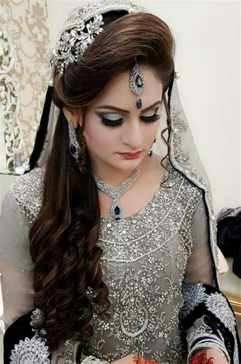 awesome pakistani reception walima dress plus make up pakistani bridal hairstyles bridal