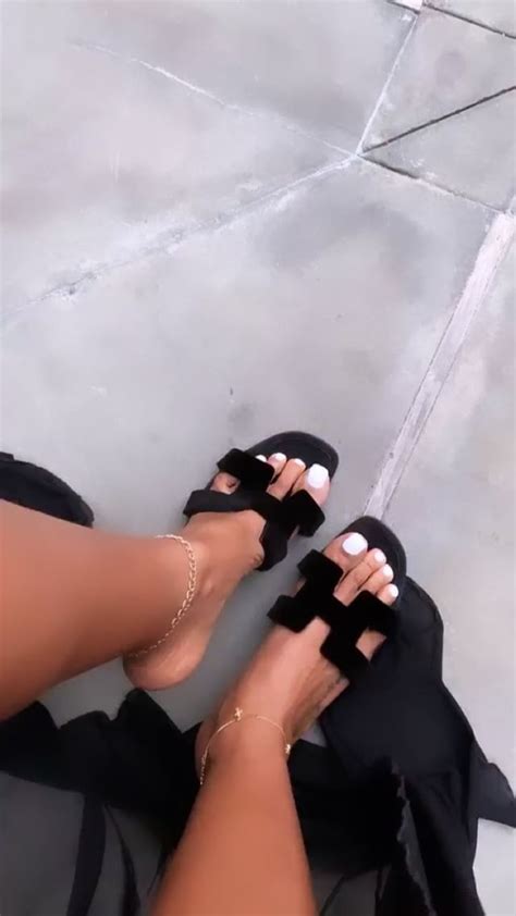 Bernice Burgoss Feet