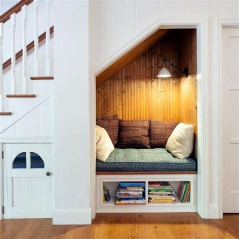 Best Ways To Make Use Of The Space Under Stairs Reading Nook Closet