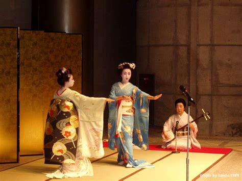 It thrusts out into the audience area at the front right portion of the seats. 4 Theatres & Classic drama of Japan: Kabuki, Noh, Kyogen ...