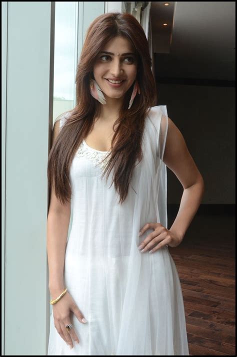 Shruti Hassan Latest Photo Shoot Gallery In White Salwar Kameez ~ Photos And Movie Images