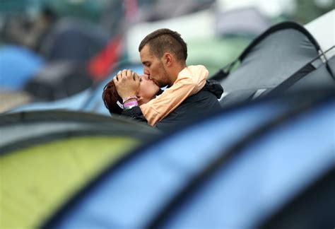 This Kissy Couple Hid Among The Tents At The Glastonbury Festival In Cute Couples At Summer