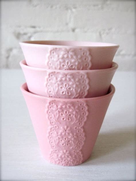 Set Of 3 Pink Pink Pink Porcelain Lace Cups Etsy Keramik Libelle