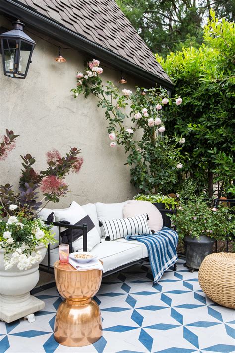 Relaxing And Cozy Patios You Will Want To Spend Time In The Cottage