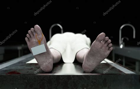 Cadáver Cadáver En La Morgue Sobre Una Mesa De Acero Cadáver