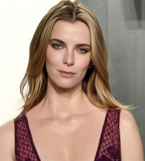 Betty Gilpin Actress Age Height Weight Videos Biography Wikipedia And More School Trang Dai