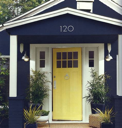 10 Blue House Yellow Door