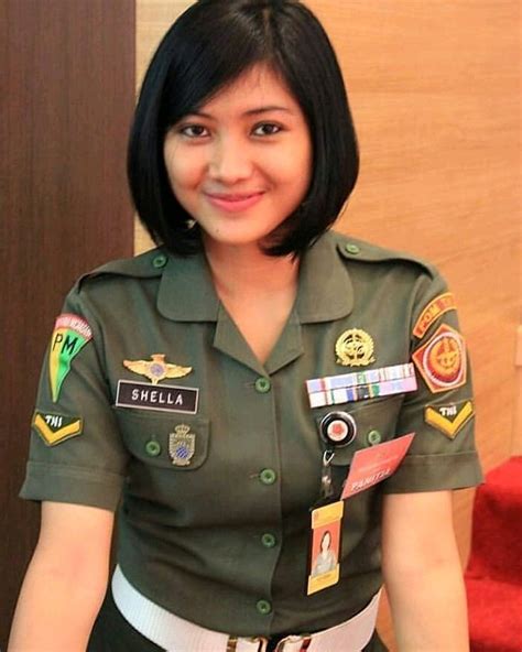 Pin Oleh Andy Ahdiyan Di Polwan And Tni Cantik Indonesia Prajurit Wanita Pejuang Wanita