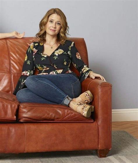 Sitting Pretty Jennafischer Jenna Fischer Sexy Outfits Jenna