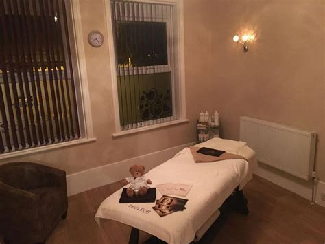 The beauty salon.ie, conveniently located in the city centre, in the heart of camden street, is the perfect place to indulge all your beauty needs in a tranquil and elegant setting. The Mulberry House Beauty Salon East Ardsley, Thorpe Road