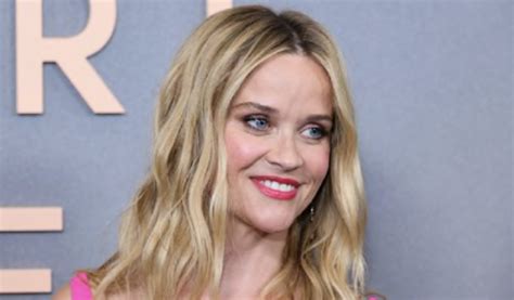 Reese Witherspoon S Cute Throwback To Her First Ever Photo Shoot Blognews