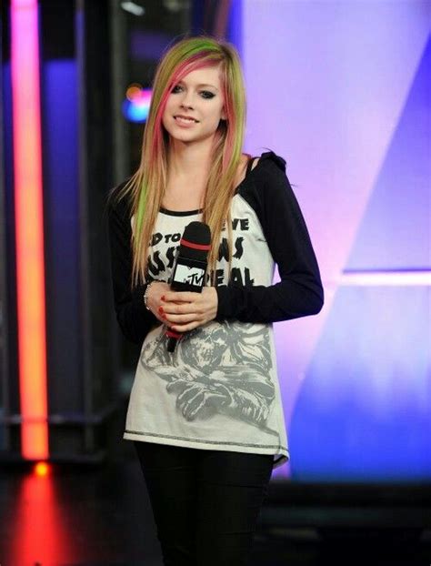 Pin By James Chance On Avril Lavignes Board Avril Lavigne Avril