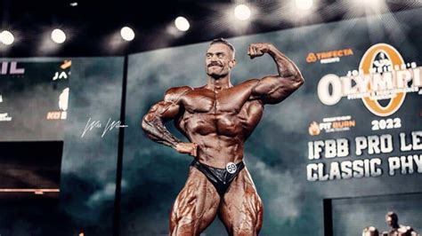 Chris Bumstead Wins Classic Physique Olympia Completes Four Peat