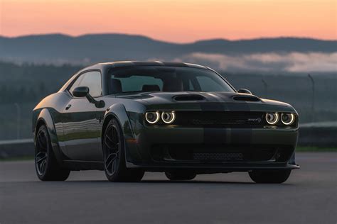 Things You Didnt Know About The Dodge Hellcat Redeye Hot Rod Network 10880 Hot Sex Picture