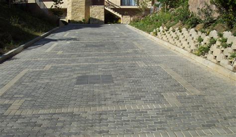 15 Paving Stone Driveway Design Ideas Digsdigs