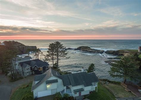 Experience Depoe Bay From The South End Of Pirates Cove W Sleeping For