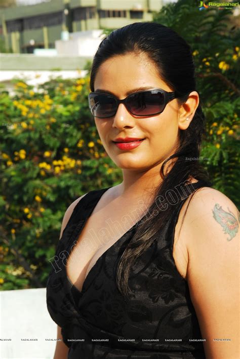Beautiful Actress Portal Anjali Dwivedi Most Seductive Photo Shoot