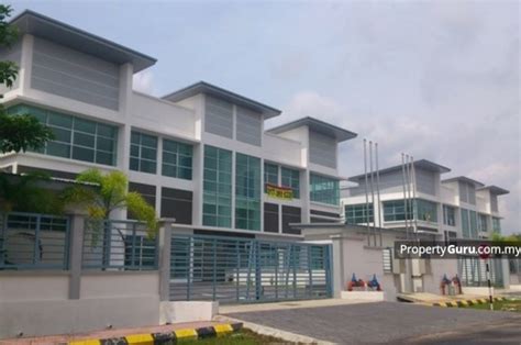 Klau ia tempat,kat mane???itu adalah reaksi kawan aku dan kenalan aku kalau aku tanya soalan tu masa aku kcik2 dulu.klau korang nak tau,sudah 10 tahun aku duduk kt puncak alam,macam2 dugaan,susah. Alam Jaya Industrial Park, Jalan Tiaj 2/5, Taman Industri ...