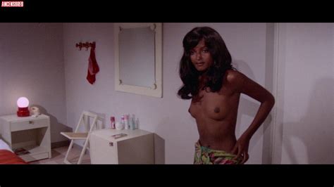 Naked Ines Pellegrini In Eyeball